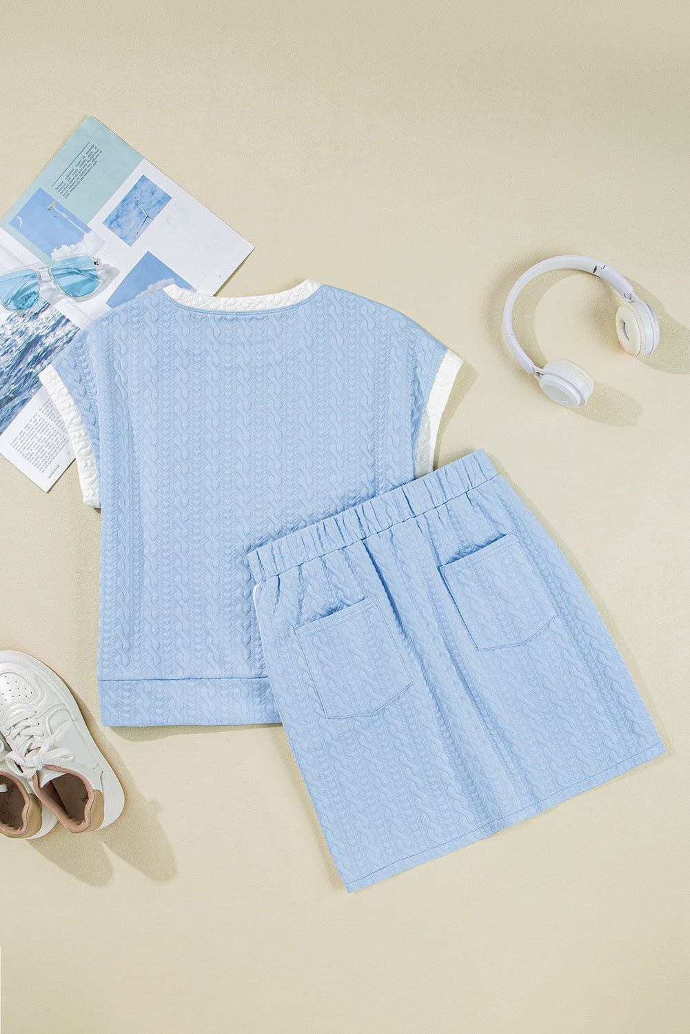 Light Blue Colorblock Set March.